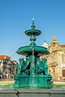 Lion Prints: Lions Fountain (Fonte dos Leoes) and the Church of Our Lady of Carmo (Igreja do Carmo)