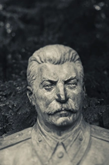 Images Dated 25th May 2010: Lithuania, Southern Lithuania, Grutas, Grutas Park, sculpture park of former Communist-era