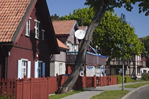 Images Dated 29th May 2010: Lithuania, Western Lithuania, Curonian Spit, Juodkrante, village house detail
