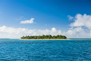 Images Dated 20th June 2011: Little island with a white sand beach in Haa'apai