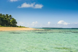 Images Dated 20th June 2011: Little island with a white sand beach in Haa'apai