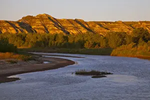 Images Dated 8th June 2010: The Little Missouri River at Theodore Roosevelt National Park, North Dakota, USA