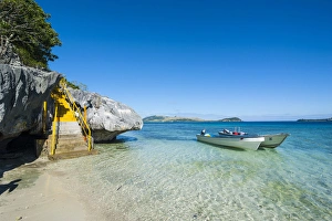 Images Dated 5th July 2011: Little motorboats anchoring before the Sawa-I-Lau Caves, Yasawas, Fiji, South Pacific