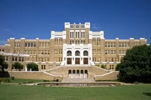 Images Dated 5th June 2006: Little Rock Central High School the place where integration of the races began in the south