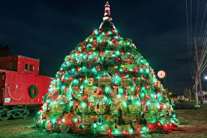 Images Dated 26th June 2024: Lobster trap Christmas tree, Musquodoboit Harbour