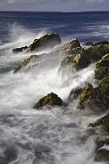 Images Dated 13th October 2005: Long exposure of wave crashing against rocky coastline, Acadia National Park, Maine