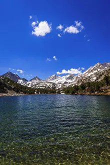 Images Dated 6th September 2022: Long Lake in the Little Lakes Valley, John Muir Wilderness, California, USA