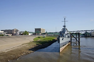 Naval Prints: Louisiana, Baton Rouge. Mississippi River port area