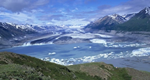 Lowell Lake and Lowell Glacier. Kluane National Park, Yukon, Canada