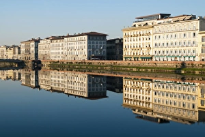 Centre Prints: Lungarno Corsini, Arno River, Firenze, Unesco World Heritage site, Tuscany, Italy