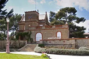 Yard Prints: The main chateau building Chateau Vannieres (Vannieres) La Cadiere (Cadiere) daaAzur