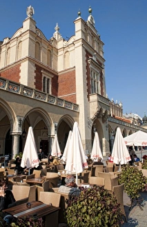 Images Dated 2027: Main Market Square, Krakow, Poland