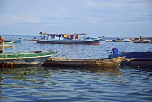 Malaysia, Borneo, Semporna, Mabul, Dayak Lau (Sea Gypsies) living on boats and wooden