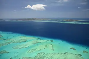 Turquoise Prints: Malolo Barrier Reef, Malolo Island (left) and Malolo Lailai Island (right)