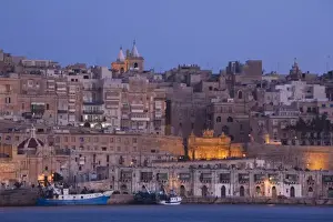 Birgu Prints: Malta, Valletta, town view from Vittoriosa, Birgu, dawn