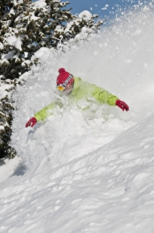 Images Dated 25th March 2010: Man snowboarding, Santa Fe Ski Area, New Mexico, MR