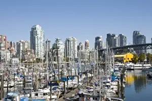 Images Dated 14th September 2008: Marina on False Creek overlooking the skyline of downtown Vancouver, BC, Canada