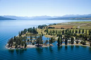 Images Dated 18th September 2006: Marina, Lake Te Anau, Fiordland, South Island, New Zealand - aerial