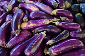 Egg Plant Prints: Market in Victoria, on Mahe Island