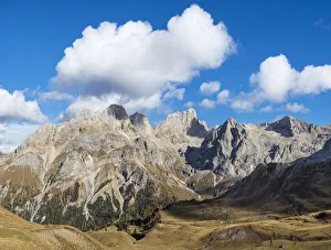 Marmolada seen from Pas de San Nicolo, left Gran Vernel, right Ombreta