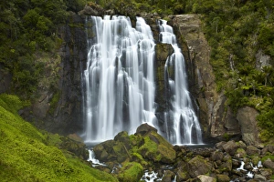 Images Dated 26th March 2015: Marokopa Falls, Waitomo District, Waikato, North Island, New Zealand