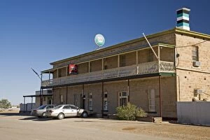 Images Dated 11th September 2006: Marree Hotel, Marree, Oodnadatta Track / Birdsville Track, Outback, South Australia