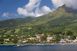 Images Dated 11th February 2007: MARTINIQUE. French Antilles. West Indies. Town of St. Pierre at foot of 1397 meter Montange Pelee