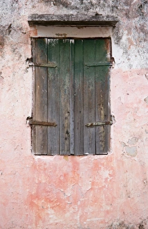 Images Dated 15th February 2007: MARTINIQUE. French Antilles. West Indies. Exterior of building in St. Pierre