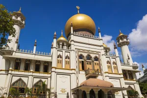 Masjid Sultan mosque on Arab Street in the Malay Heritage District, Singapore Masjid Sultan mosque on Arab Street in the Malay Heritage District, Singapore