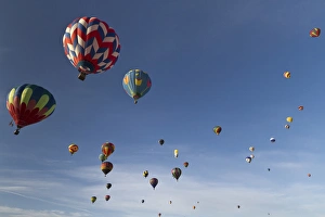 Images Dated 1st October 2011: Mass ascension at the Albuquerque Hot Air Balloon Fiesta, New Mexico