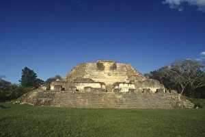 Images Dated 27th January 2010: Mayan ruins at Altun Ha, Belize, Central America