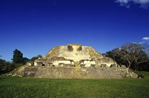 Images Dated 27th January 2010: Mayan ruins at Altun Ha, Belize, Central America