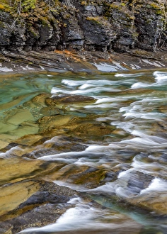 Images Dated 26th March 2016: McDonald Creek in spring in Glacier National Park, Montana, USA
