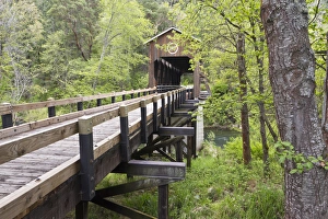 Images Dated 8th May 2011: McKee covered bridge, Jacksonville, Oregon
