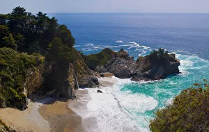 Images Dated 10th August 2020: McWay Falls, Julia Pfeiffer Burns State Park, Big Sur, California, USA