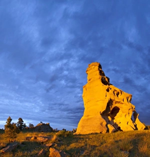Images Dated 6th June 2010: Medicine Rocks State Park near Ekalaka, Montana, USA