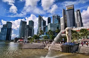 Prints of Merlion, symbol of Singapore, and downtown skyline in Fullerton area of Clarke Quay Images Dated 2027 November: Merlion, symbol of Singapore, and downtown skyline in Fullerton area of Clarke Quay
