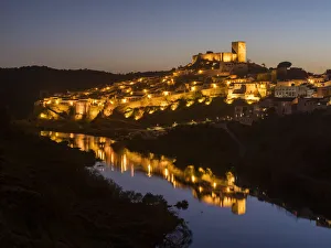 Images Dated 28th March 2016: Mertola on the banks of Rio Guadiana in the Alentejo. Europe, Southern Europe, Portugal