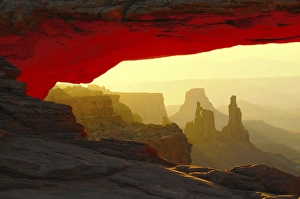 Mesa Arch, Canyonlands National Park, Utah, USA
