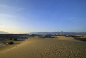 Images Dated 25th October 2006: Mesquite Flats Sand Dunes, Death Valley National Park, California, US