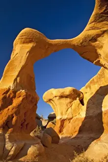 Images Dated 19th April 2009: Metate Arch at Devils Garden in the Grand Staircase Escalante National Monument in Utah