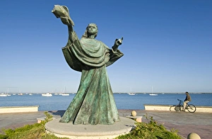 Images Dated 25th March 2007: Mexico, Baja California, La Paz, Sculpture along waterfront Malecon