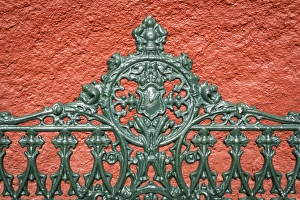 Images Dated 28th February 2013: Mexico, Guanajuato. Detail of metal park bench