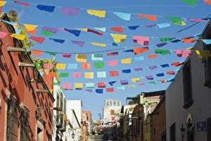 Images Dated 1st November 2009: Mexico, Guanajuato, San Miguel de Allende, Day of the Dead Decorations