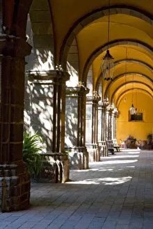 Images Dated 14th February 2006: Mexico, Guanajuato state, San Miguel de Allende. Centro Cultural Ignacio Ramirez El Nigromante