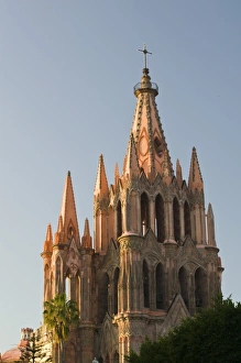 Images Dated 2nd December 2006: Mexico, Guanajuato State, San Miguel De Allende. Parroquia De San Miguel Archangel