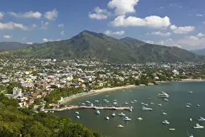 Elevated View Prints: Mexico, Guerrero, Zihuatanejo. High Vantage Town View / Daytime