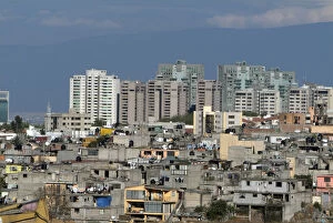 Images Dated 22nd June 2007: Mexico, Mexico City, Interlomas area towers over nearby shantytowns