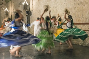 Images Dated 27th February 2015: Mexico, Oaxaca, Mexican Folk Dance