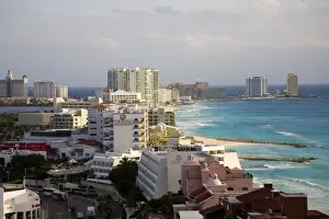Images Dated 6th November 2008: Mexico, Quintana Roo, Cancun, hotel zone on Isla Cancun, bordering the Caribbean Sea